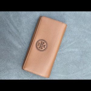 Tory Burch Wallet - Brand New Condition